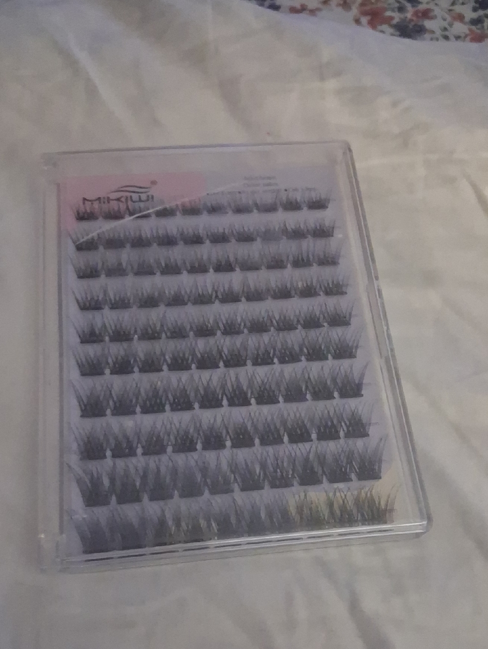 Individual False Eyelash Clusters - Black Pre Glued .c